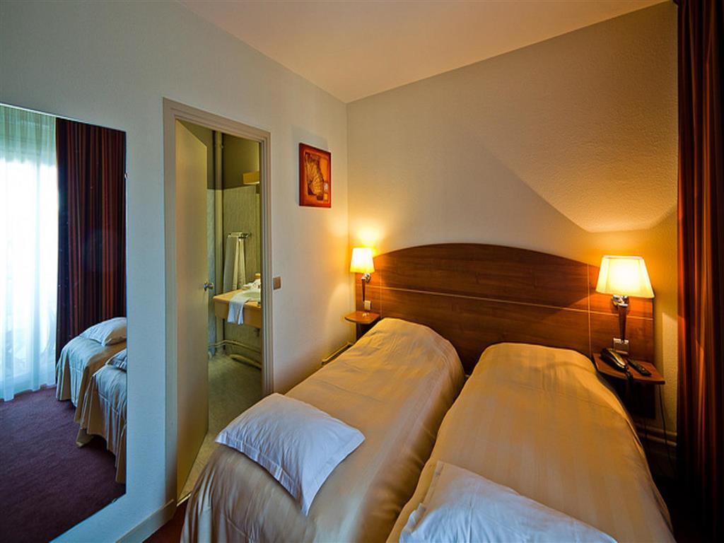 Kyriad Hotel Clermont Ferrand Centre Eksteriør bilde